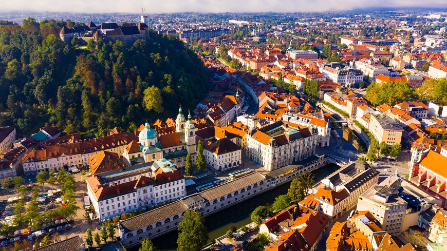 Slovénie : la présence des langues minoritaires dans les médias et l'éducation devrait être renforcée, selon le comité d'experts