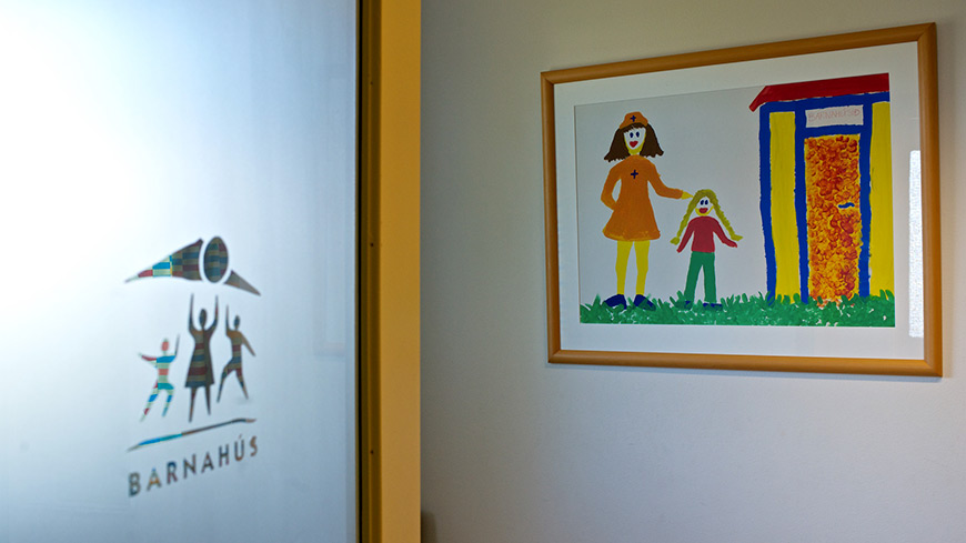 20. Jahrestag der „Kinderhäuser“: Isländisches Modell gegen sexuellen Missbrauch von Kindern ist weiterhin Inspiration für ganz Europa