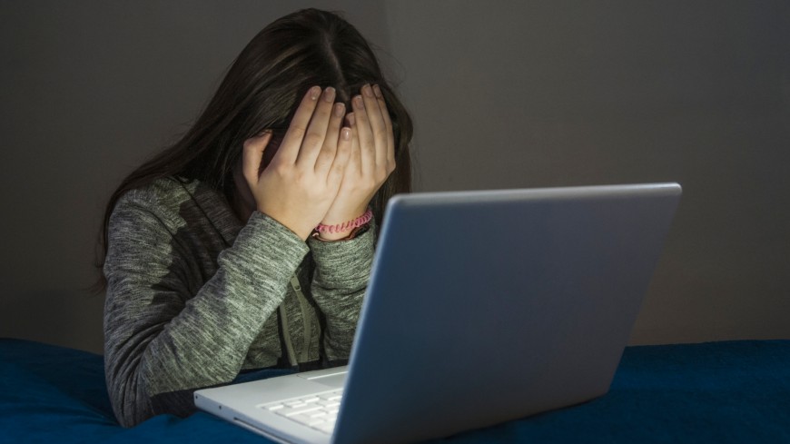 Wie zwei Schlüsselkonventionen des Europarates zum Kampf gegen Gewalt gegen Frauen im Netz beitragen können