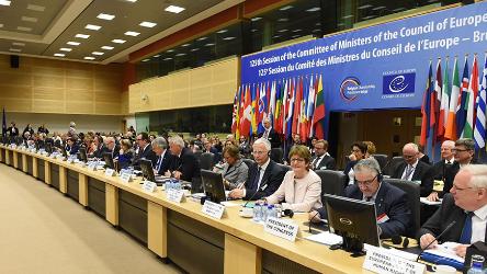 Ministerkomitee nimmt neue Rechtsnormen für den Kampf gegen ausländische Terrorkämpfer an