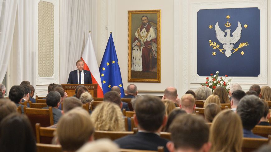 Warsaw conference explores impact of new technologies on democracy and human rights