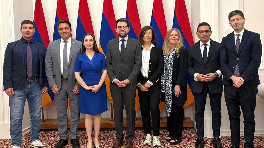 Armenia’s elections must not be endangered by foreign interference and a level playing field for all contestants is essential, says PACE pre-electoral delegation in Yerevan