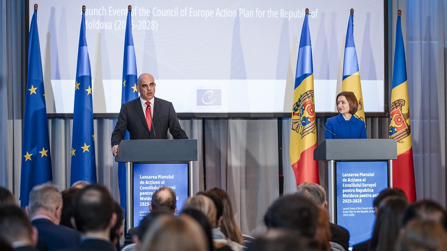 Le Secrétaire Général, qui est en visite officielle en République de Moldova, s'engage à poursuivre son soutien aux réformes du pays et à ses aspirations européennes