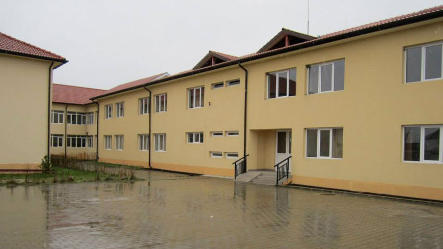 Special school, Băbeni, Romania