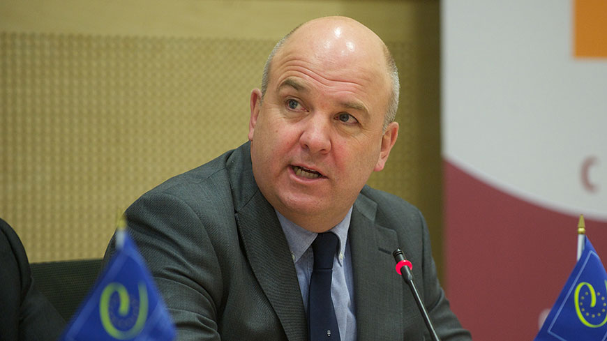 Cipro: necessari ulteriori sforzi per tutelare i migranti e le vittime della crisi economica