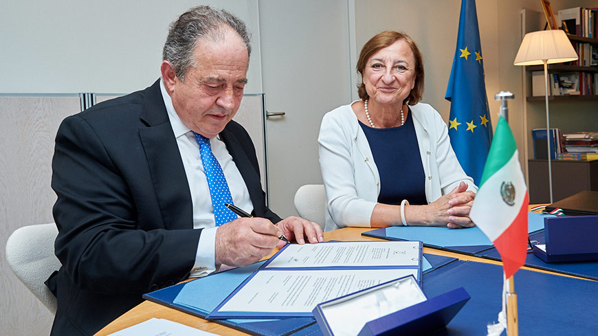 Santiago Oñate Laborde and Gabriella Battaini-Dragoni