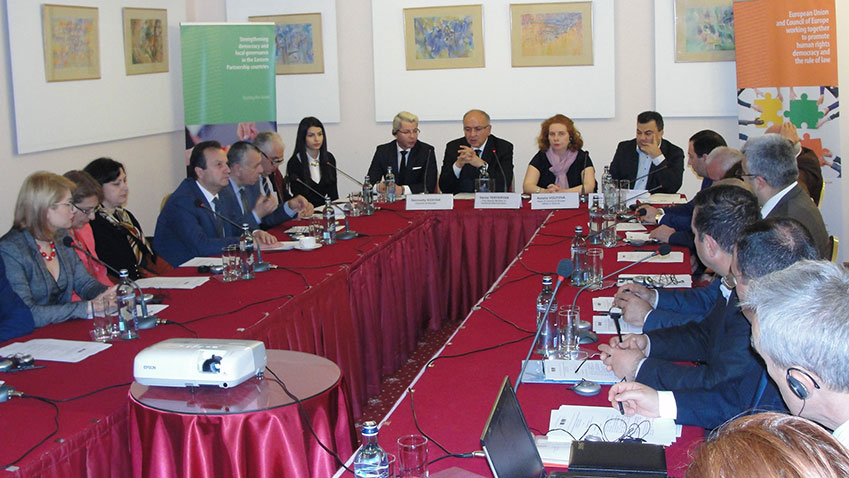 Tables rondes sur l'indice de référence des finances locales et sur la coopération inter-municipale en Arménie