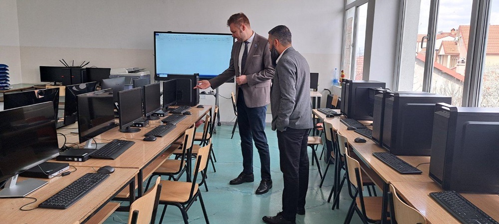 Council of Europe Programme Office in Skopje supports Digital Inclusion through donation to “Braka Ramiz and Hamid” Primary School in Suto Orizari