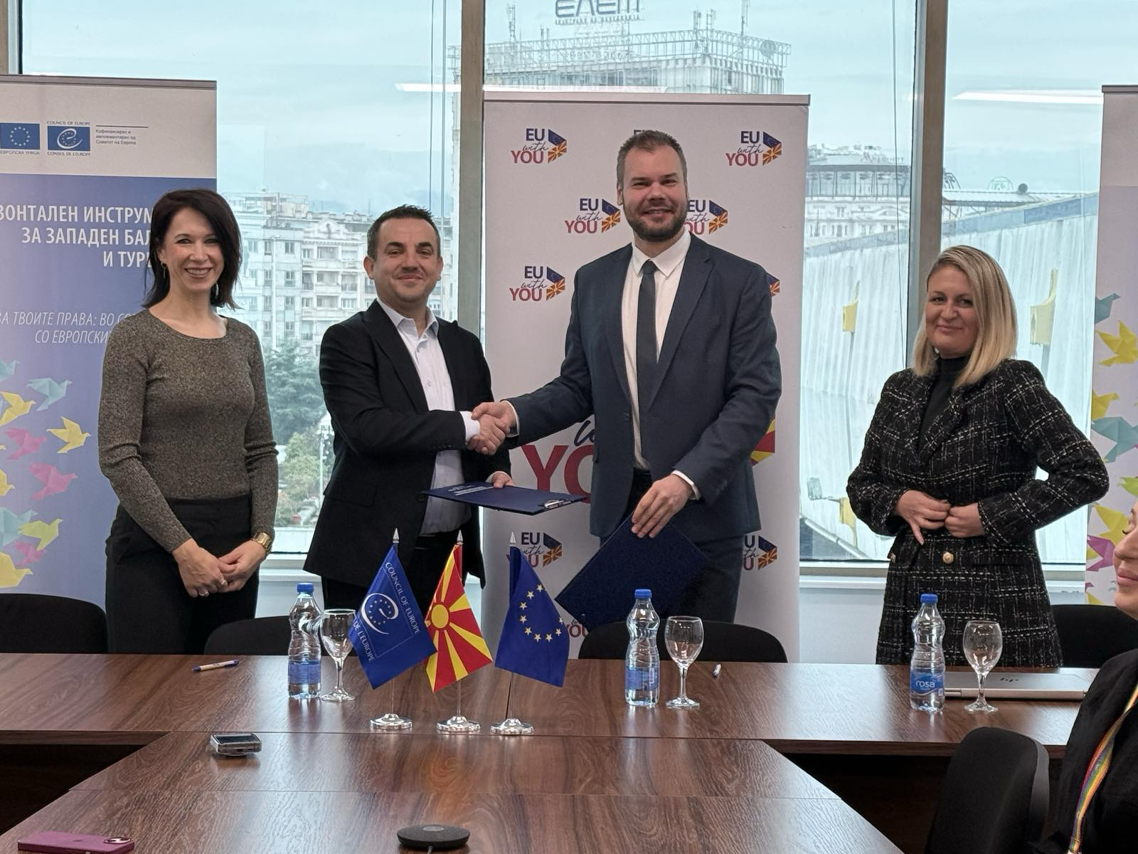 ЕУ и Советот на Европа ја поддржуваат дигитализацијата на регистрацијата на подароци за јавните службеници во Северна Македонија