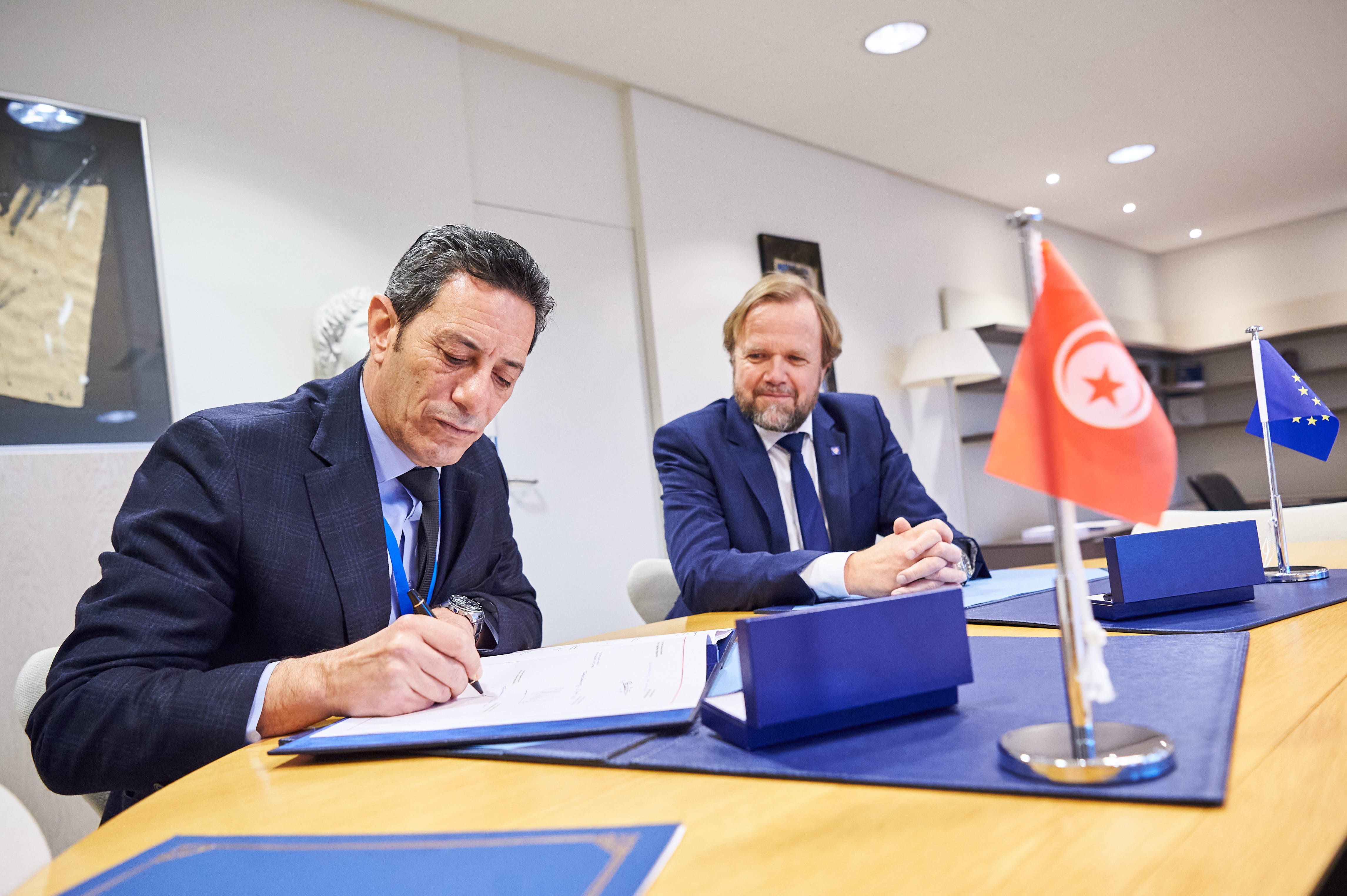 Tunisia signs the MEDICRIME Convention