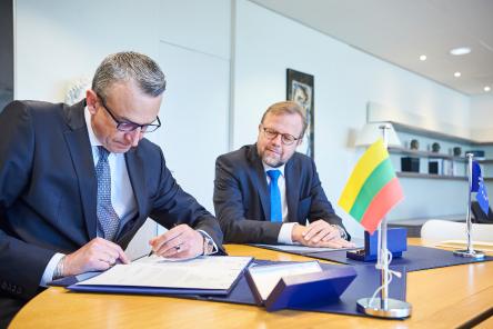 Lithuania signs the MEDICRIME Convention
