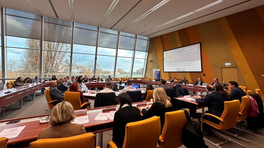 Countering emerging crime risks linked to innovative technology in financial services in the Western Balkans
