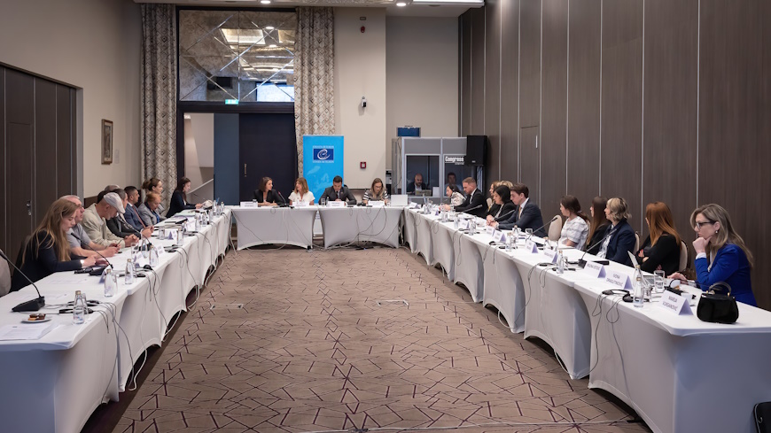 Explorer l'interconnexion entre les droits humains et l'environnement en Europe du Sud-Est : Étude de base présentée au Monténégro