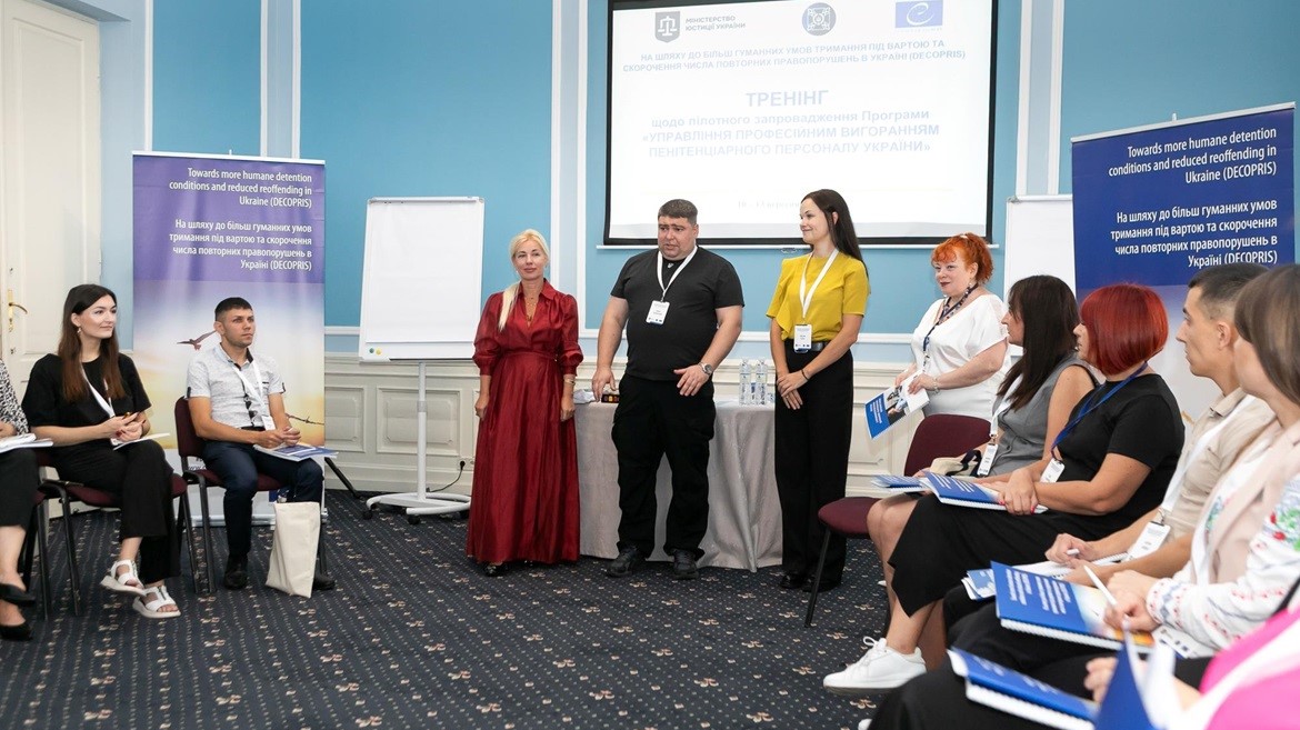 Managing professional burnout among prison staff: Training specialists to pioneer a new programme