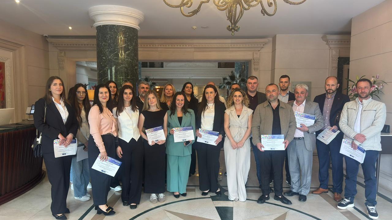 Strengthening the capacities of probation staff in Albania for managing violent extremist offenders