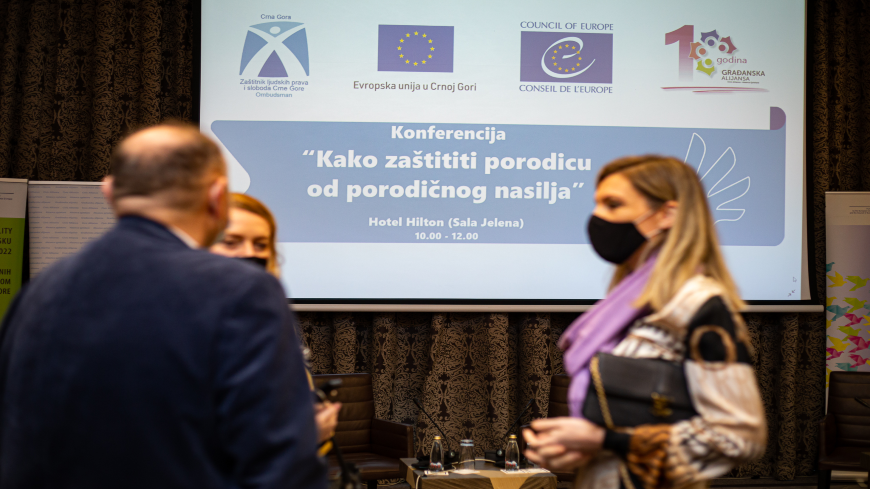 „Kako zaštititi porodicu od porodičnog nasilja“: Dan ljudskih prava obilježen u Crnoj Gori