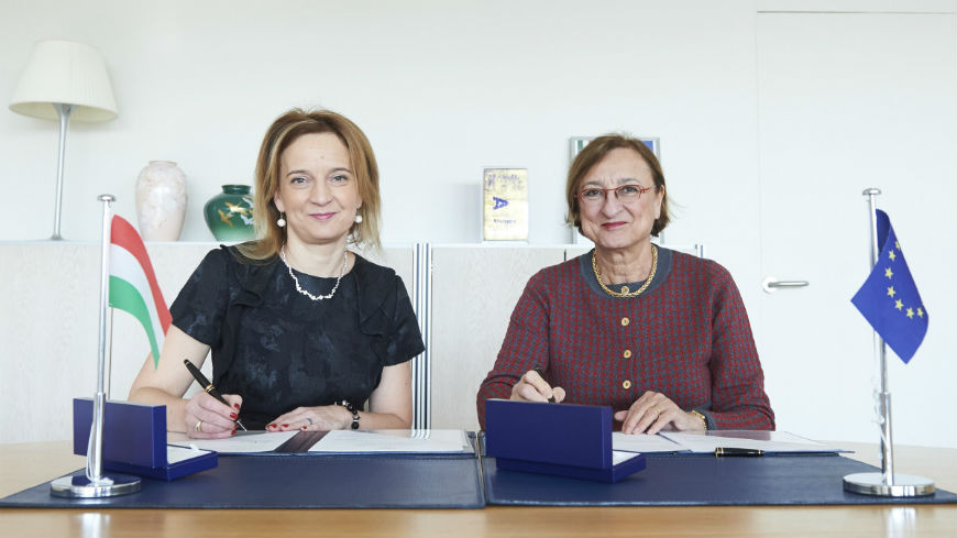 Hungary makes voluntary contribution