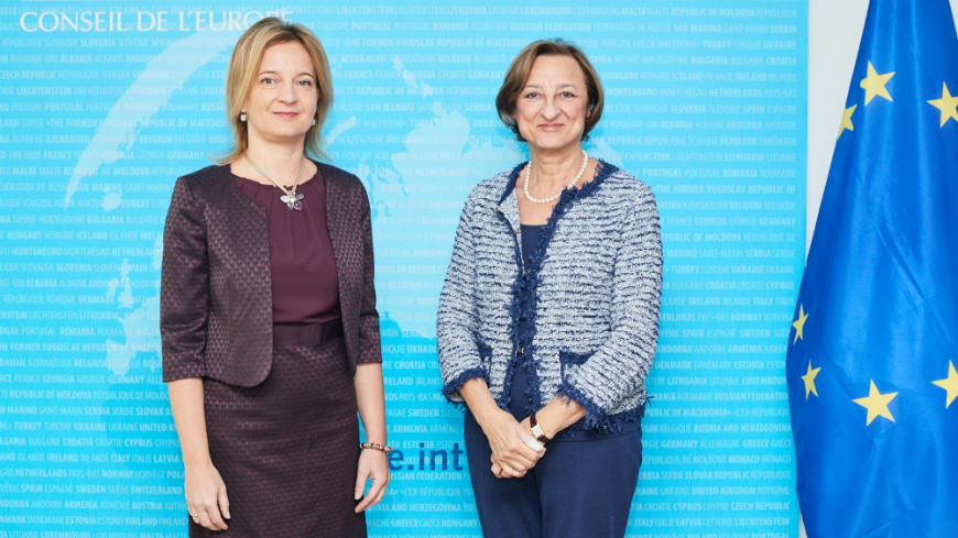 Hungary makes voluntary contribution