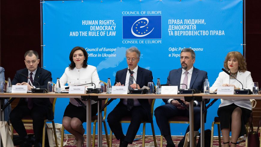 Soutenir l’Ukraine en temps de guerre : le Plan d’action du Conseil de l’Europe produit des résultats concrets en faveur de la démocratie et de la résilience