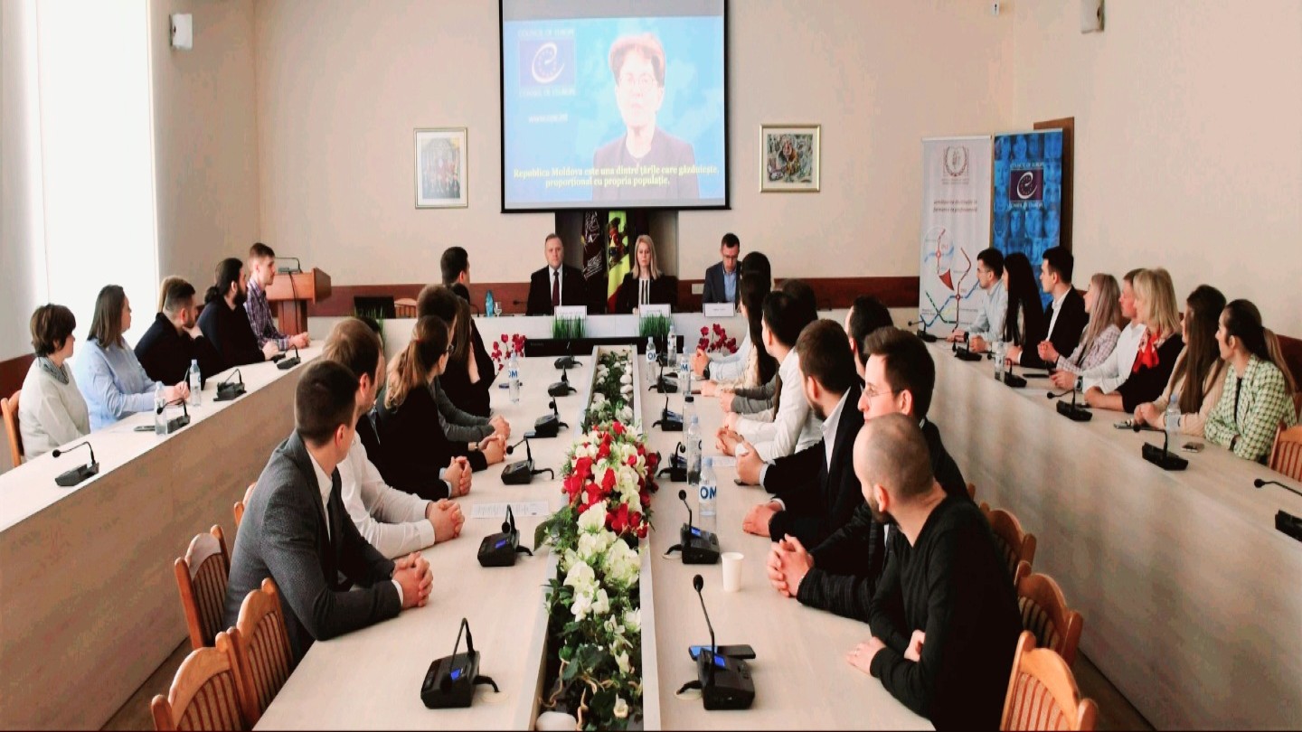 SRSG opens public lecture on refugee rights for aspiring Moldovan judges, prosecutors and auditors