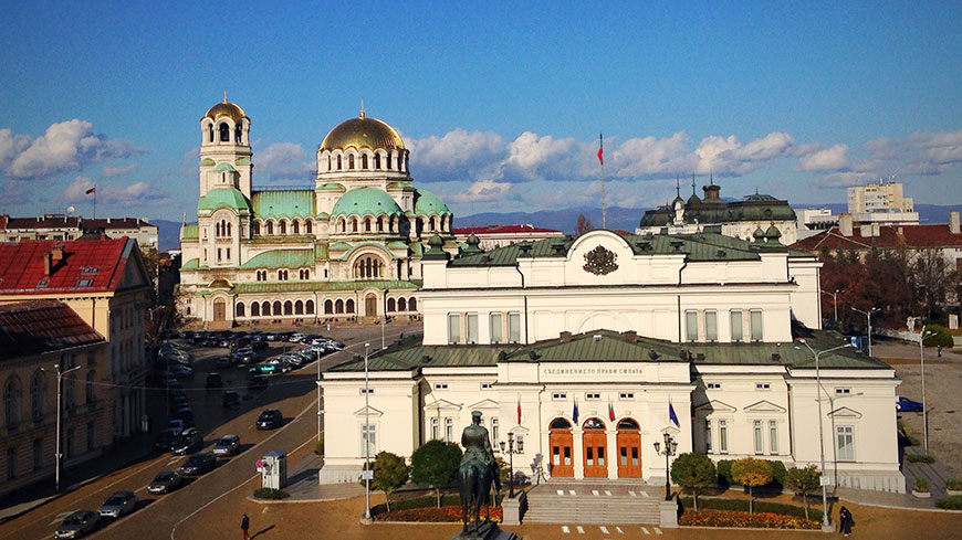 SRSG on Migration and Refugees visits Bulgaria; publishes report on fact-finding mission to Hungary