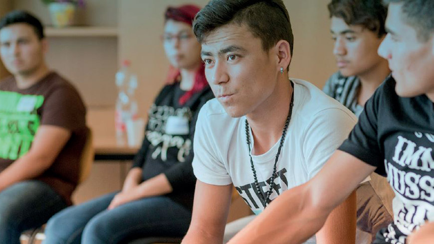 Between insecurity and hope - Reflections on youth work with young refugees