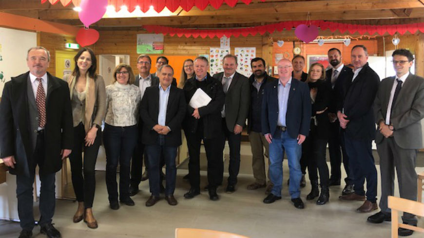 Parliamentarians visit immigration centres in Austria