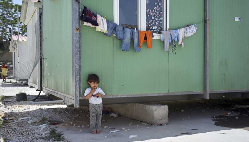 Family reunification, alternatives to immigration detention and response to the Covid-19 pandemic