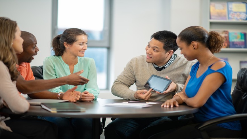 Survey for languages educators to adult migrants