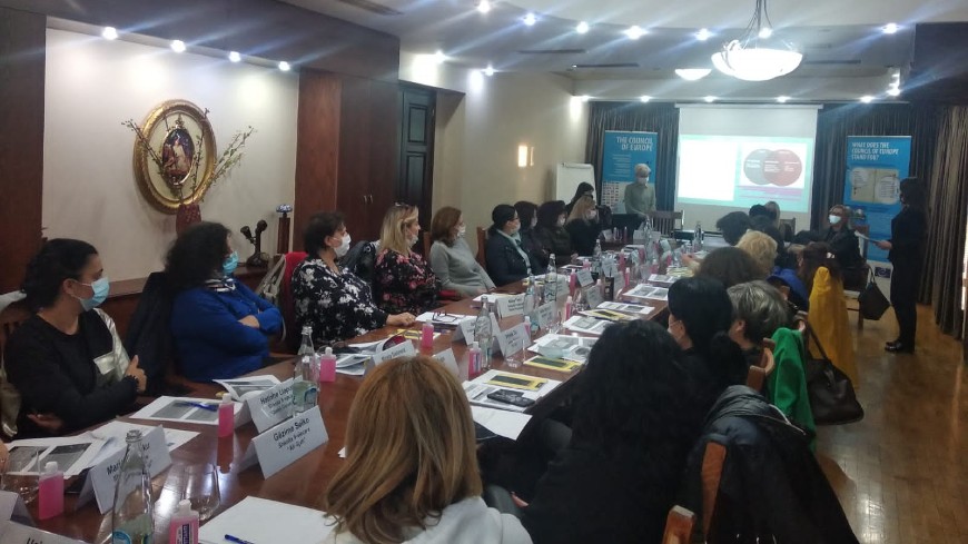 Nouveaux cours LEMON : des enseignants en Albanie formés aux médias sociaux comme outils éducatifs pour la démocratie et les droits de l'homme