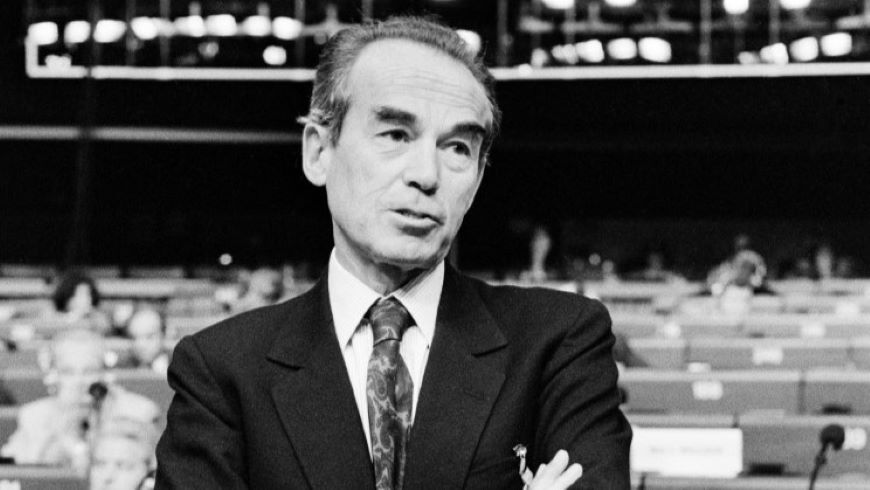 Robert Badinter – who was instrumental in driving abolition in Europe and introducing the ban into the European Convention on Human Rights – at the Council of Europe in 1990