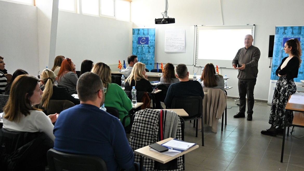 Une éducation de qualité pour tous - La Macédoine du Nord lance son premier module de formation sur la culture démocratique