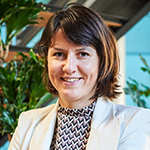 Júlia VRÁBĽOVÁ