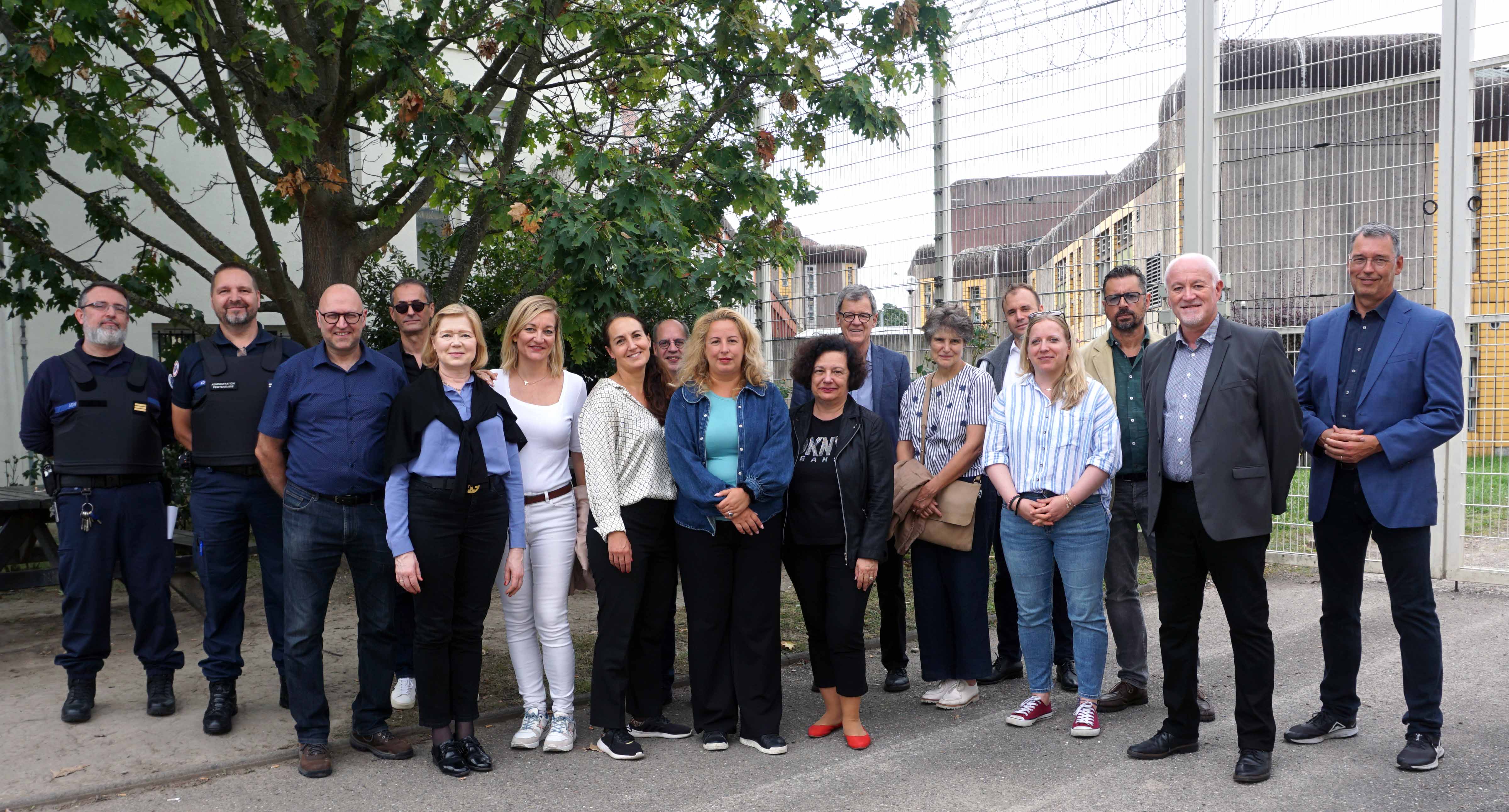 Les membres et participants de la 33e réunion du PC-CP GT ont visité la Maison d'Arrêt de Strasbourg