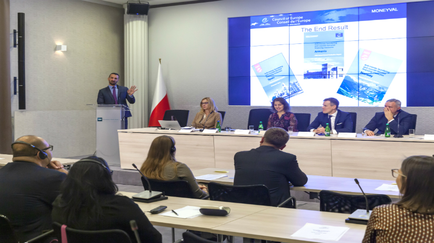 MONEYVAL commence le processus d'évaluation de la Pologne