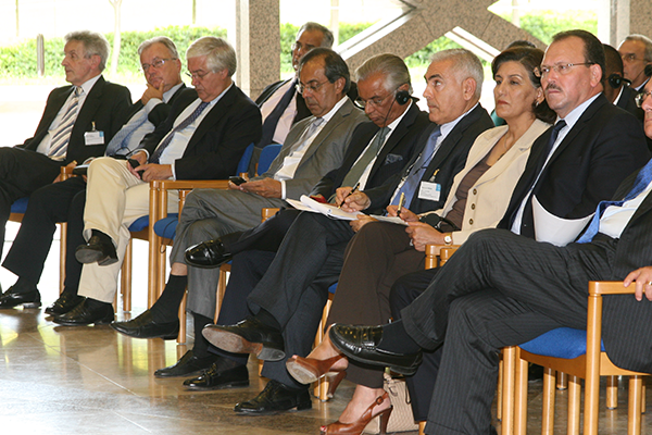 Valuing civil society as actor of governance: Perspectives for the South Mediterranean