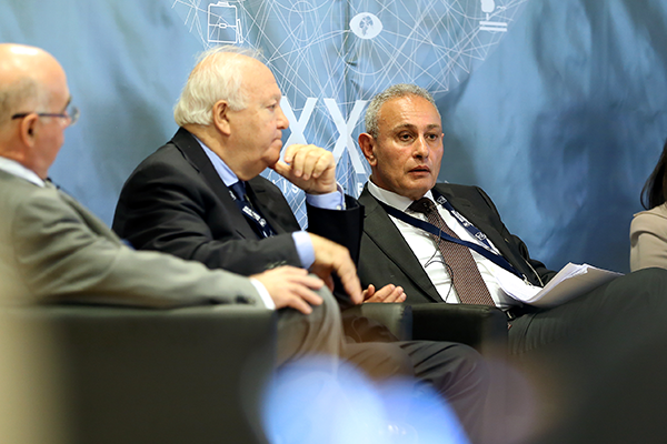 Bridging the Paradigm: the relation between Development and Human Rights, the Rule of Law and Democracy