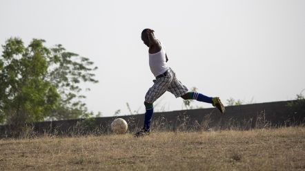 Protection des jeunes sportifs contre des problèmes liés aux migrations