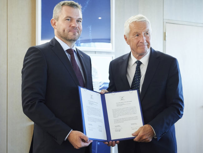 Slovak Republic signed the CETS 215