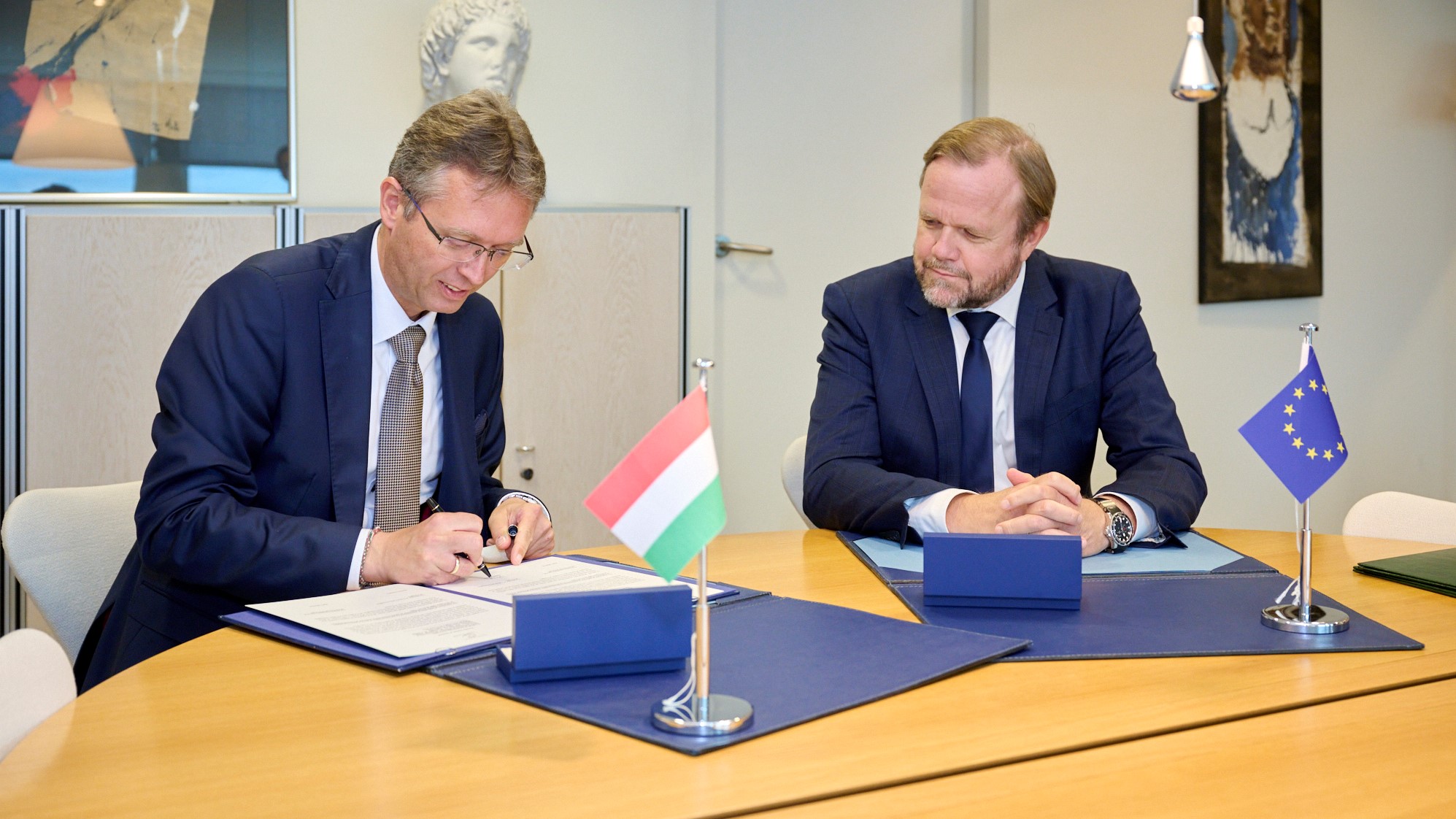 Hungary ratifies the Saint-Denis Convention