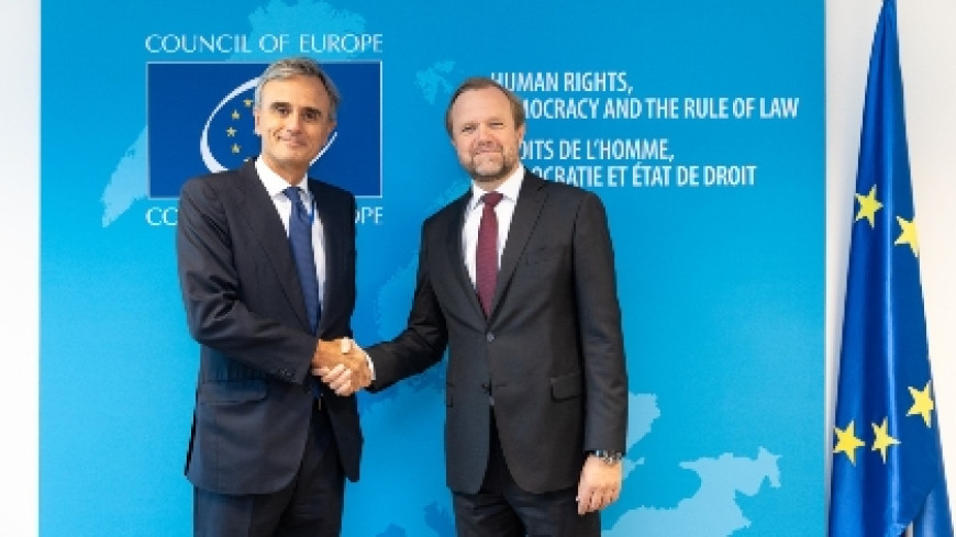 Spain makes a voluntary contribution to the Venice Commission