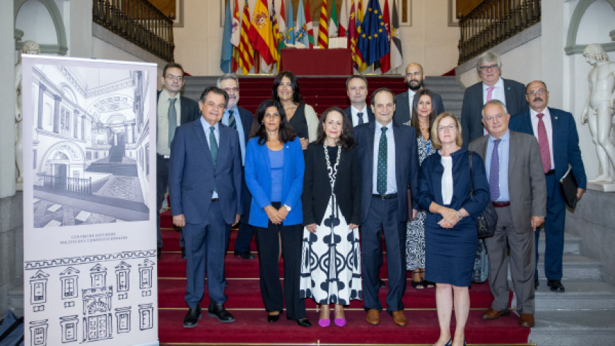 “CONSTITUTIONS AND WAR” - International seminar