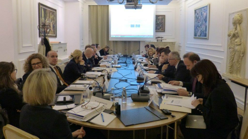 Discussions sur l’avancement du projet, les priorités et les activités futures en Albanie