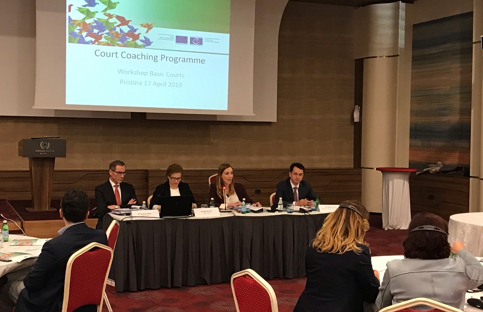 Le Conseil judiciaire du Kosovo et les tribunaux du Kosovo * finalisent les rapports de coaching des tribunaux de KoSEJ en vue de la préparation de projets avec tous les tribunaux