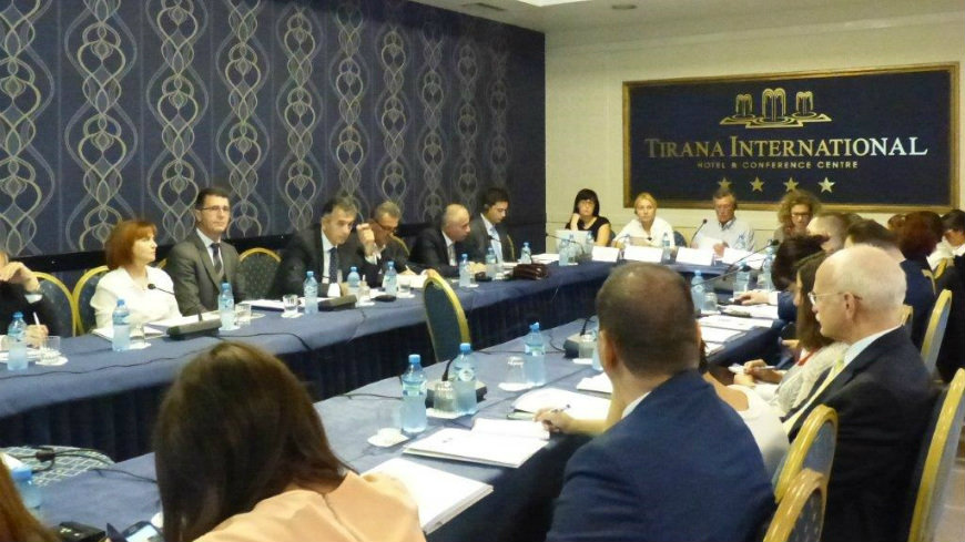 Table ronde sur la gestion des délais dans les tribunaux albanais et réunions dans le cadre du programme de coaching des tribunaux (14-15 septembre 2015)