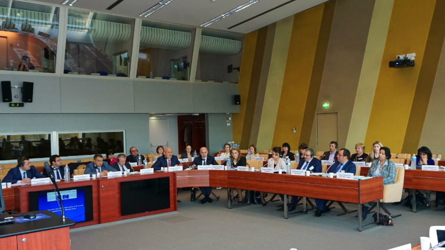 La CEPEJ soutient les tribunaux pilotes en Azerbaïdjan et en République de Moldova dans le projet de conduite d’enquêtes de satisfaction auprès des usagers des tribunaux