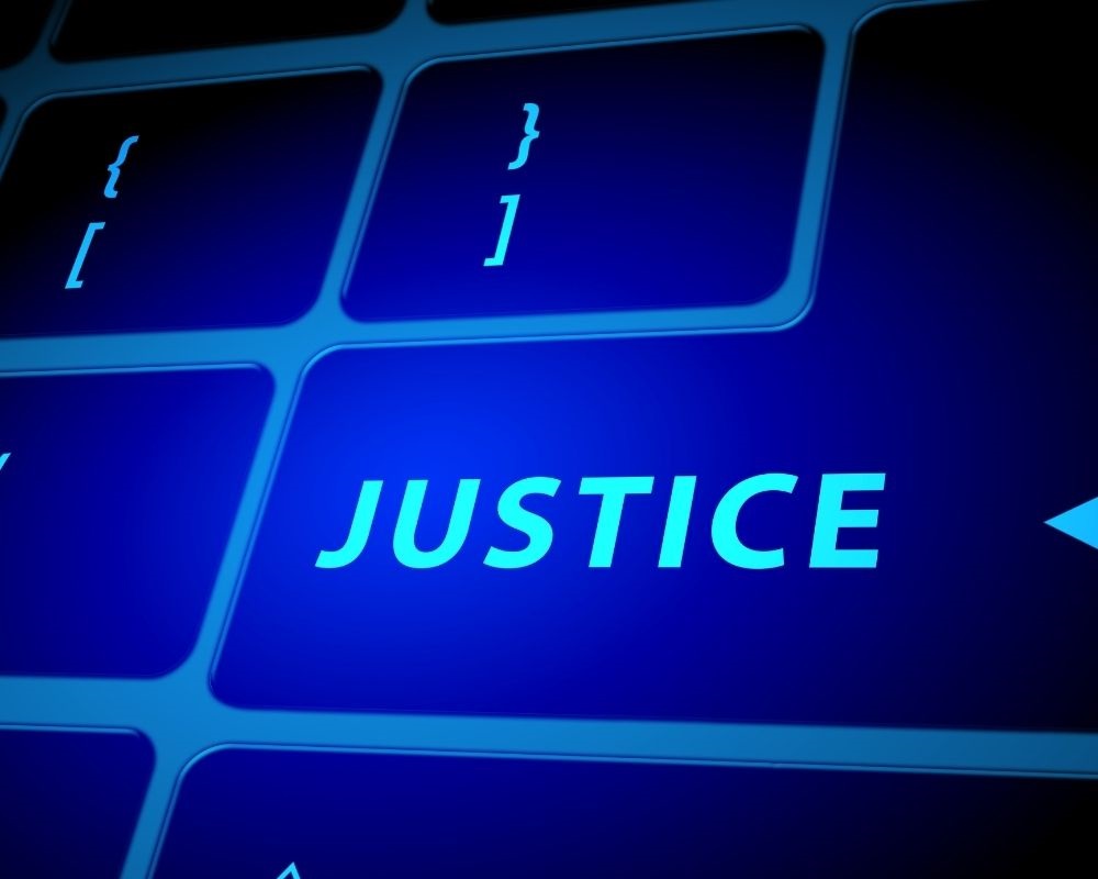 Présentation aux autorités espagnoles de l'étude de faisabilité sur la règlementation concernant la procédure judiciaire électronique et de l'étude sur l'organisation judiciaire dans un contexte numérique