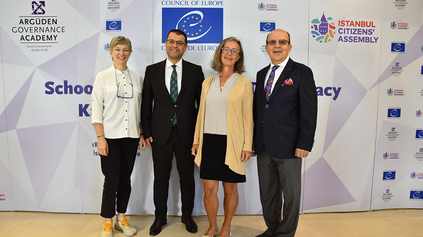 School of Participatory Democracy kicks off in Istanbul