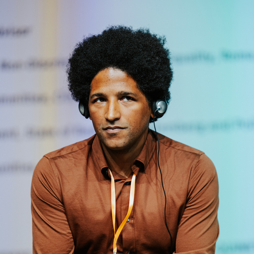Daris Lewis Recio