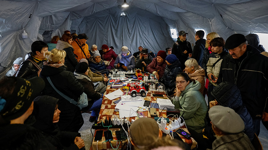Commissioner calls for a shift from a transactional to a "people-centred" approach to peace-making in Ukraine